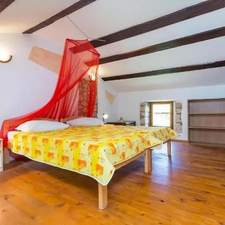 House Dean Mali Turini