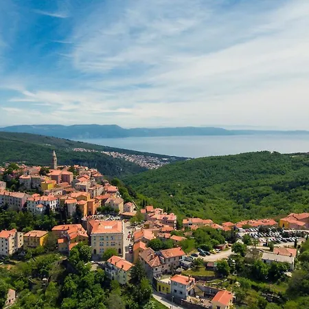 House Dean Tatil Evi Mali Turini